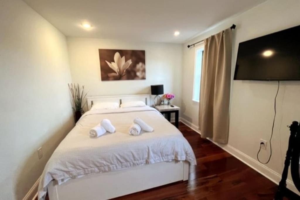 Modern Cozy Unit Near Geno'S & Pat'S Appartement Philadelphia Buitenkant foto